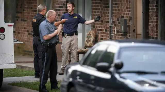 El FBI investiga una residencia en Kansas City, Missouri, en conexión con el ataque de Baton Rouge