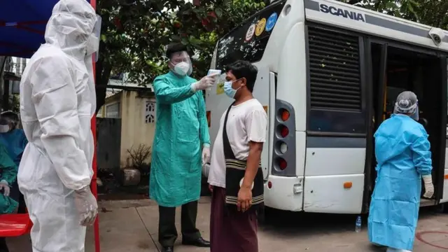 ရန်ကုန်မှာ ပိုးတွေ့များတဲ့ရပ်ကွက်တွေမှာ အပူချိန်တိုင်းတာစစ်ဆေးမှုတွေလုပ်