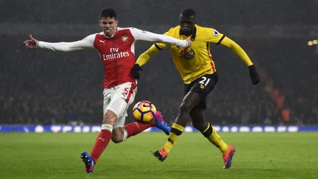 تلقى أرسنال هدفين في خلال 3 دقائق