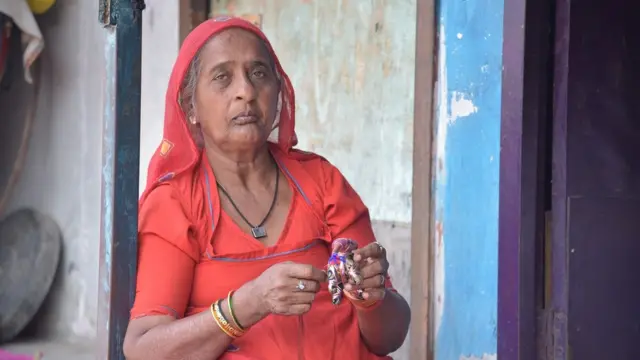 कठपुतली कॉलनी