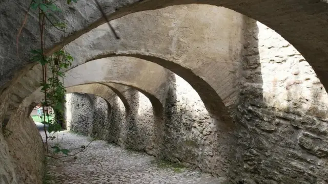 चर्च की इमारत