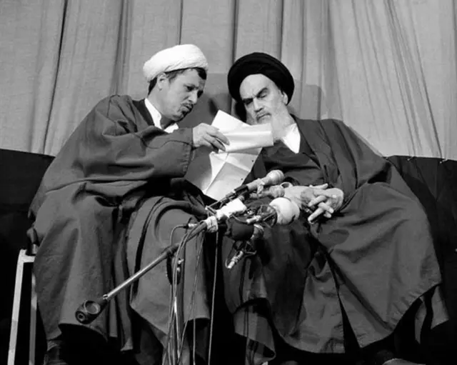 رفسنجانی در کنار خمینی
