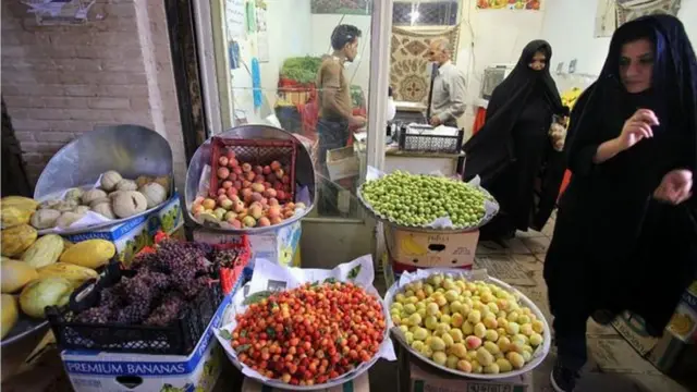 په ایران کې د اړتیاوړ توکو بیو لوړېدو له کبله د ځینو لپاره د اړتیاوو پوره کول ډېر ګران شوي.