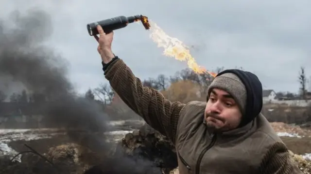 Katta eshak bilan striptiz