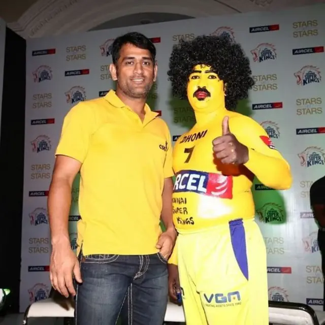 'தோனி என் வாழ்க்கையை மாற்றியவர்' தமிழர்கள் தோனியை அதிகம் கொண்டாட காரணம் என்ன?