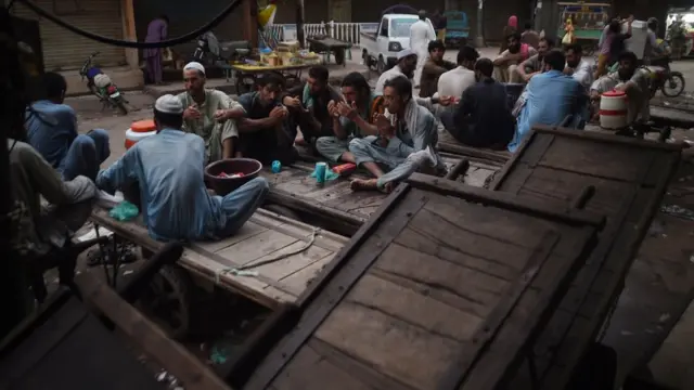 کراچی کی ایک منڈی