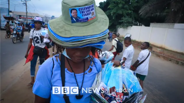 Pipo dey buy and sell sourvenirs of TB Joshua Photo