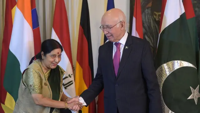 سشما سوراج اور سرتاج عزیز