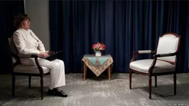 न्यूयॉर्कमध्ये इराणचे अध्यक्ष रईसी यांची मुलाखत घेण्यासाठी प्रतीक्षेत असताना पत्रकार क्रिश्चियन अमनपौर यांनी स्वत: हे छायाचित्र शेअर केलं आहे.