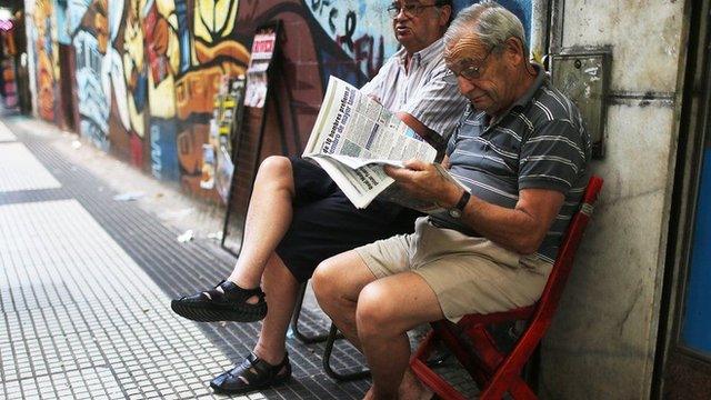Leitura de jornais na Argentina