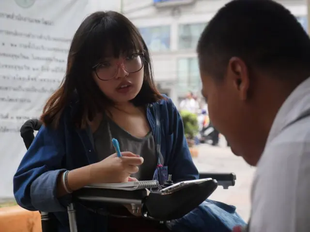 นลัทพร ไกรฤกษ์, นักข่าววีลแชร์, ผู้พิการ, พื้นที่สาธารณะ, การออกแบบ, วันสตรีสากล, 2560