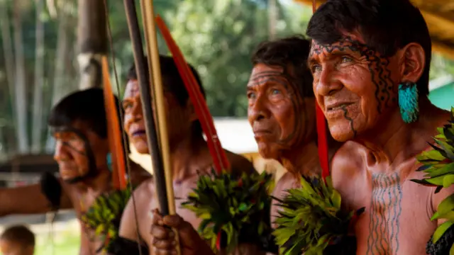 Indígenas yanomami.