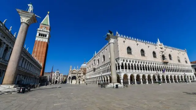 জনশূন্য হয়ে পড়েছে ইটালির শহর, সড়ক, পর্যটন কেন্দ্রগুলো