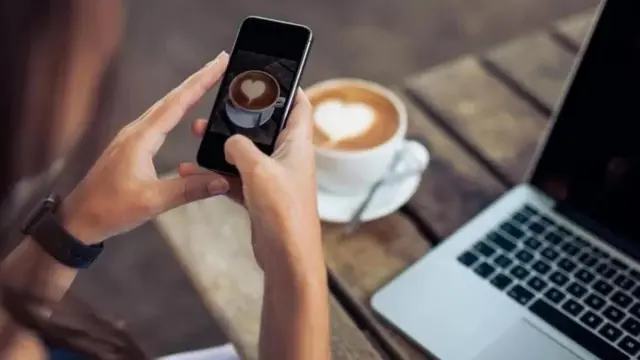 نشأ المنتمون لجيل الطفرة السكانية والجيل إكس دون الحاجة إلى الهواتف الذكية