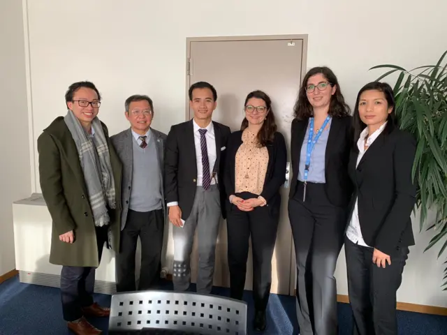 Ông Nguyễn Trung Trọng Nghiã, con trai của mục sư Nguyễn Trung Tôn, trong chuyến đi Geneva để vận động cho bố