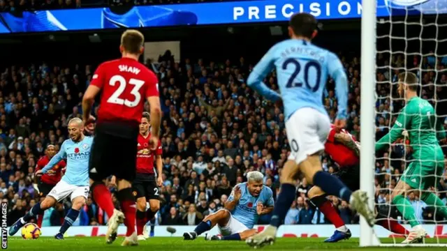 David Silva scores for Manchester City