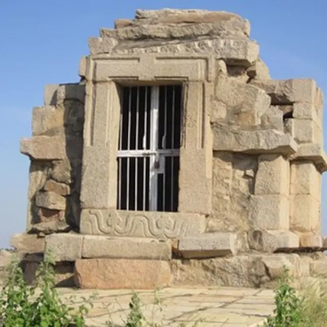 বুন্দেলখণ্ডে এই মন্দিরে মহিষাসুরের পূজা হয় থাকে।