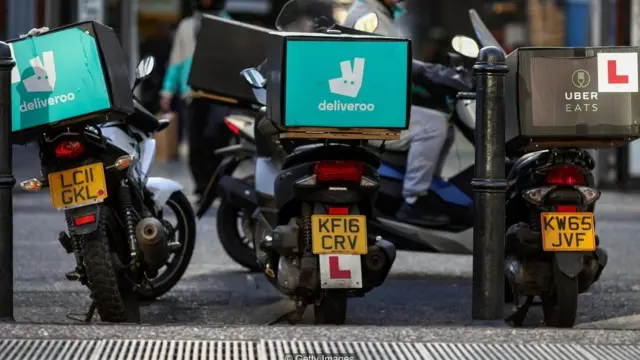 大多数达巴瓦拉对他们的高科技竞争对手嗤之以鼻："他们无法跟上我们提供的服务"。(图片来源: Getty Images)