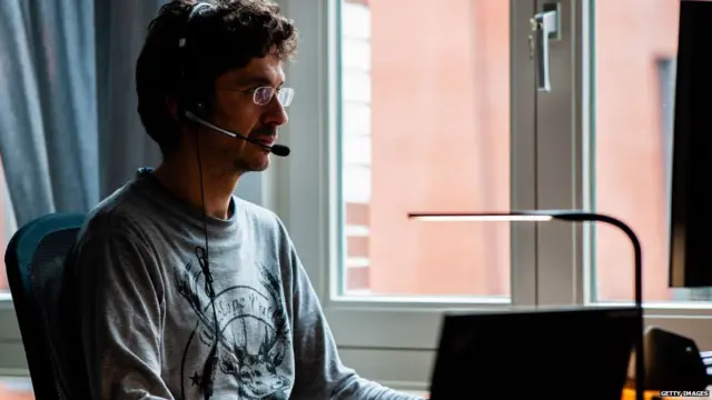 वर्क फ्रॉम होम