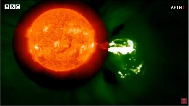 సూర్యుడు నిజంగానే నవ్వాడా.. నాసా ట్వీట్ చేసిన ఫొటో కథేంటి?