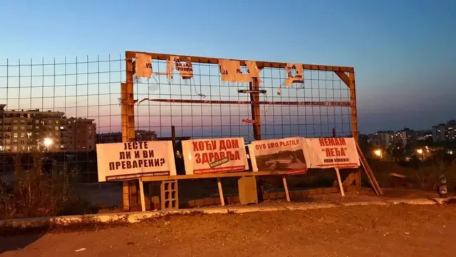 Mesto pored sporne parcele na kome stanari stražare svake noći