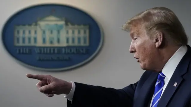 Trump amesema kuwa hawajibiki na kuongezeka kwa simu za dharura za watu