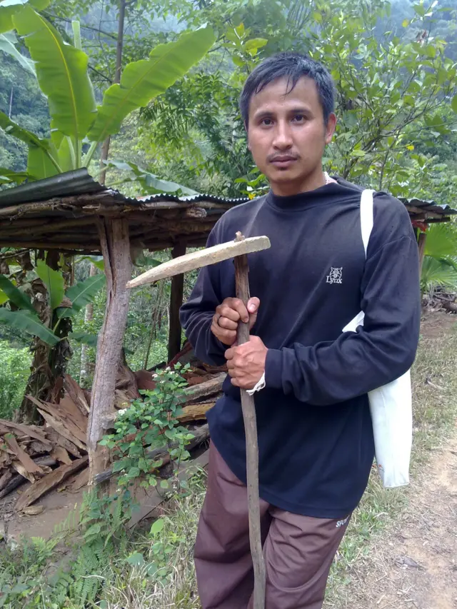 บิลลี่ พอละจี รักจงเจริญ