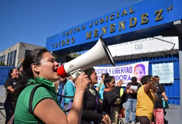 Manifestación a favor de Vázquez.