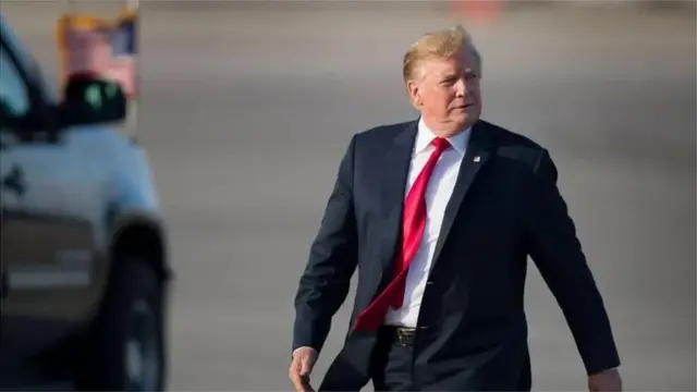 डोनाल्ड ट्रंप