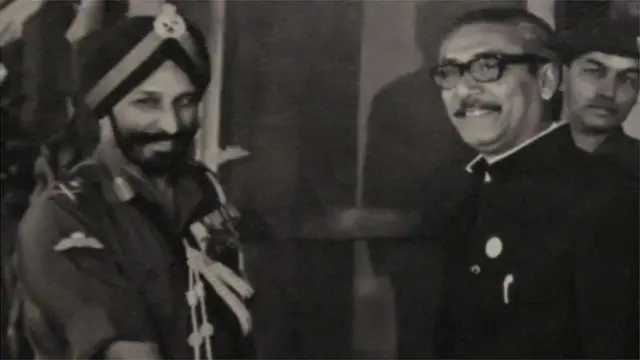 शेख़ मुजीब उर रहमान के साथ जनरल जगजीत सिंह अरोड़ा