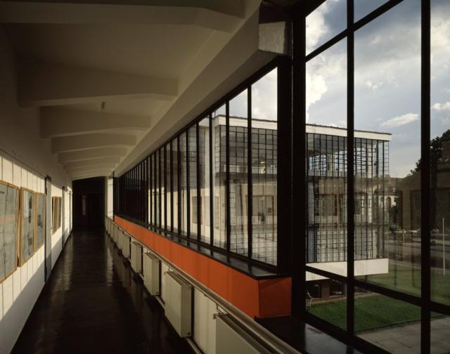 Interior de la escuela de Bauhaus en Dessau.