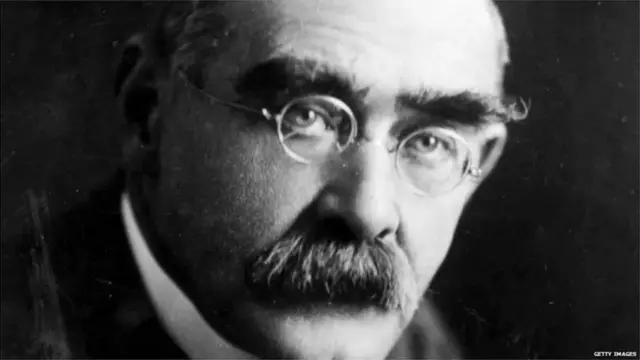 1907లో 42 ఏళ్ల వయస్సులో కిప్లింగ్, సాహిత్య విభాగంలో నోబెల్ పురస్కారాన్ని అందుకున్నారు