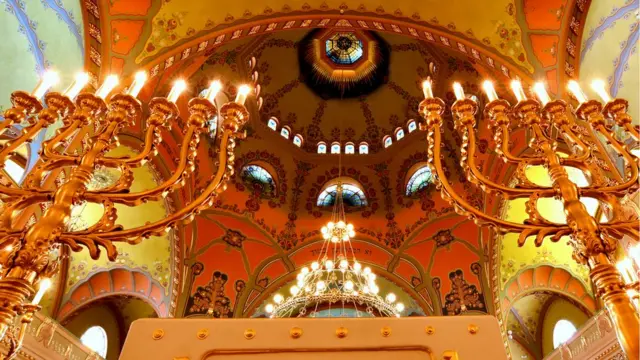 Unutrašnjost sinagoge, mart 2018.