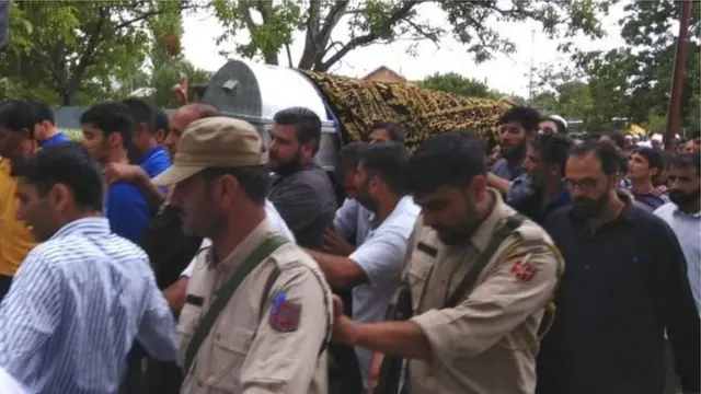 शुजात बुख़ारी का जनाज़ा