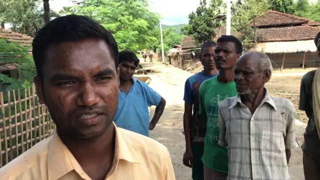 ग्राम प्रधान बाबूलाल हांसदा