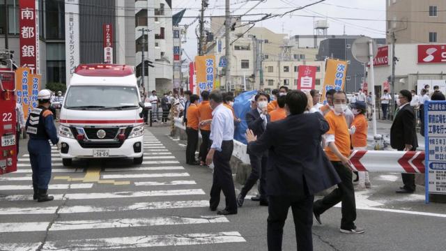 日本內閣官房長官松野博一證實，安倍晉三日本時間早上約11時30分受槍擊。