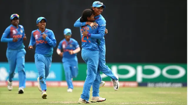 India celebrate beating Australia