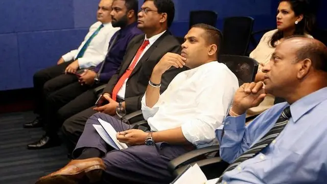 අමාත්‍ය හරීන් ප්‍රනාන්දු ශ්‍රී ලංකා ක්‍රිකට් ආයතනයේ