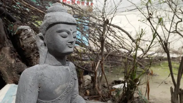 سنگ تراشی کے فن سے مجسمے بنانا