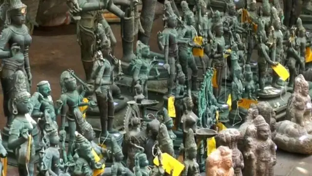 புதுச்சேரி சிலைகள்