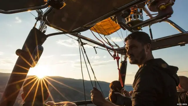 इंस्टाग्राम से पामुक्काले की चमकीली चट्टानों वाले तालाब दुनिया भर में मशहूर हो गए