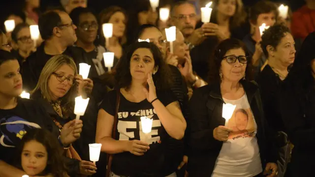 Manifestação na região metropolitana do Rio após assassinato