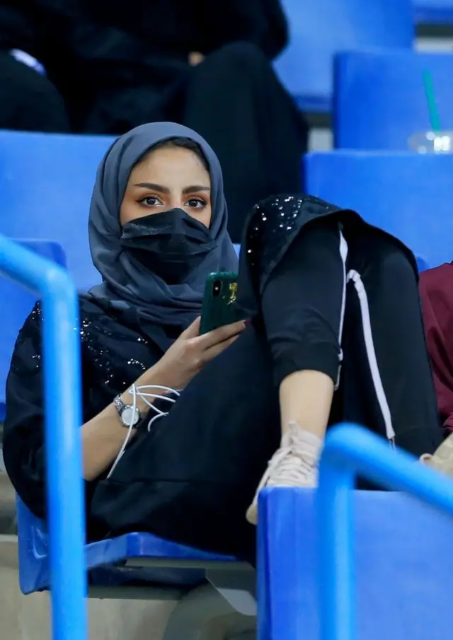 Suporter perempuan Arab Saudi