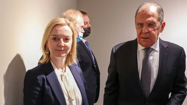 Лиз Трасс, Сергей Лавров