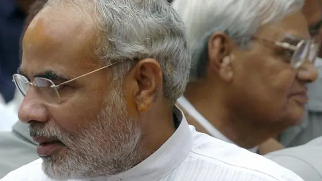 मोदी और अटल बिहारी वाजपेयी