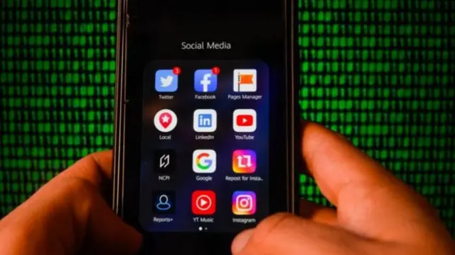 સરકાર મુજબ 2005ની સરખામણીમાં ઑસ્ટ્રેલિયન પ્રિન્ટ મીડિયાની આવકમાં 75 ટકાનો ઘટાડો આવ્યો છે.