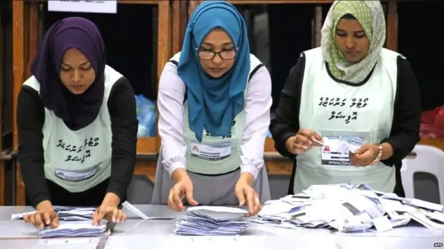 માલદીવની ચૂંટણીની મતગણતરીની તસવીર