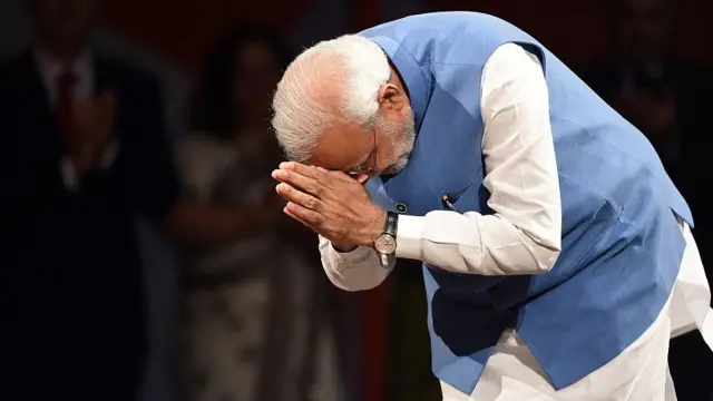 नरेंद्र मोदी