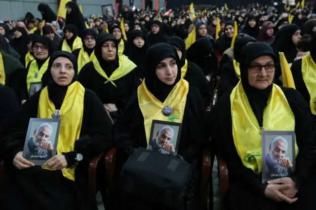 طرفداران حزب الله لبنان در مراسمی برای فرمانده پیشین سپاه قدس