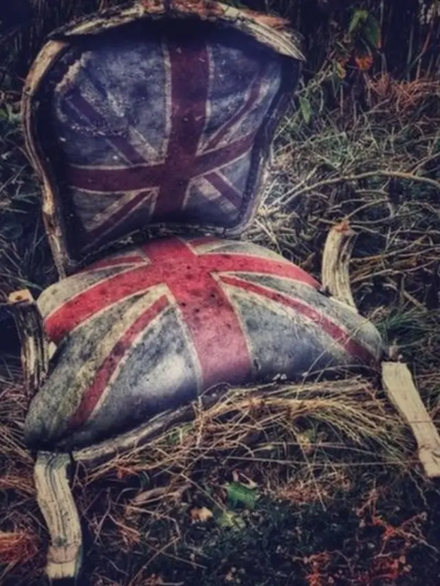 شکستہ شکستہ